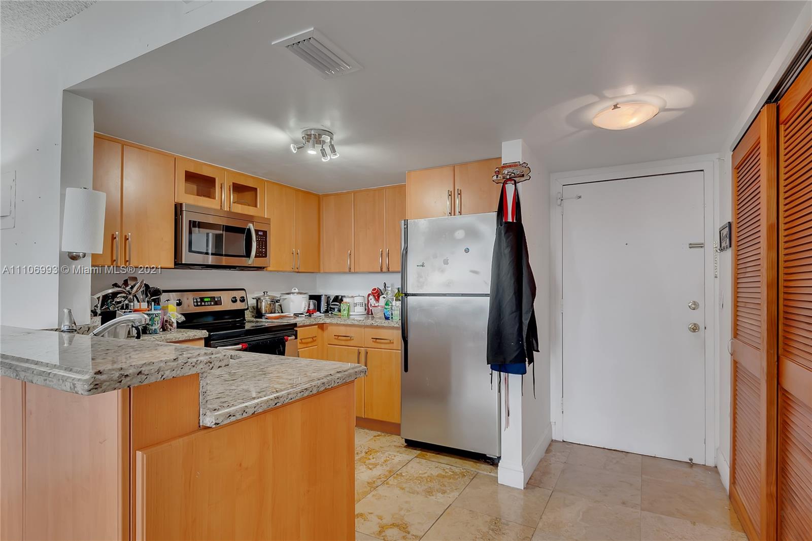 VECINO DEL MAR CONDO - Residential