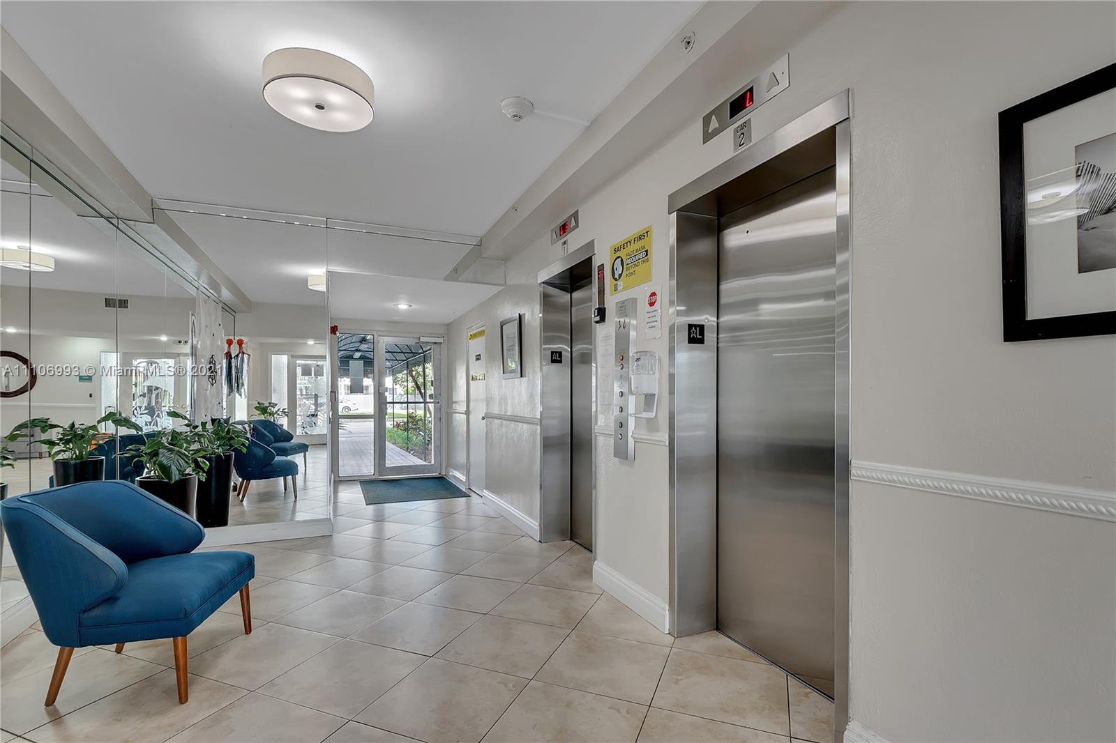 VECINO DEL MAR CONDO - Residential