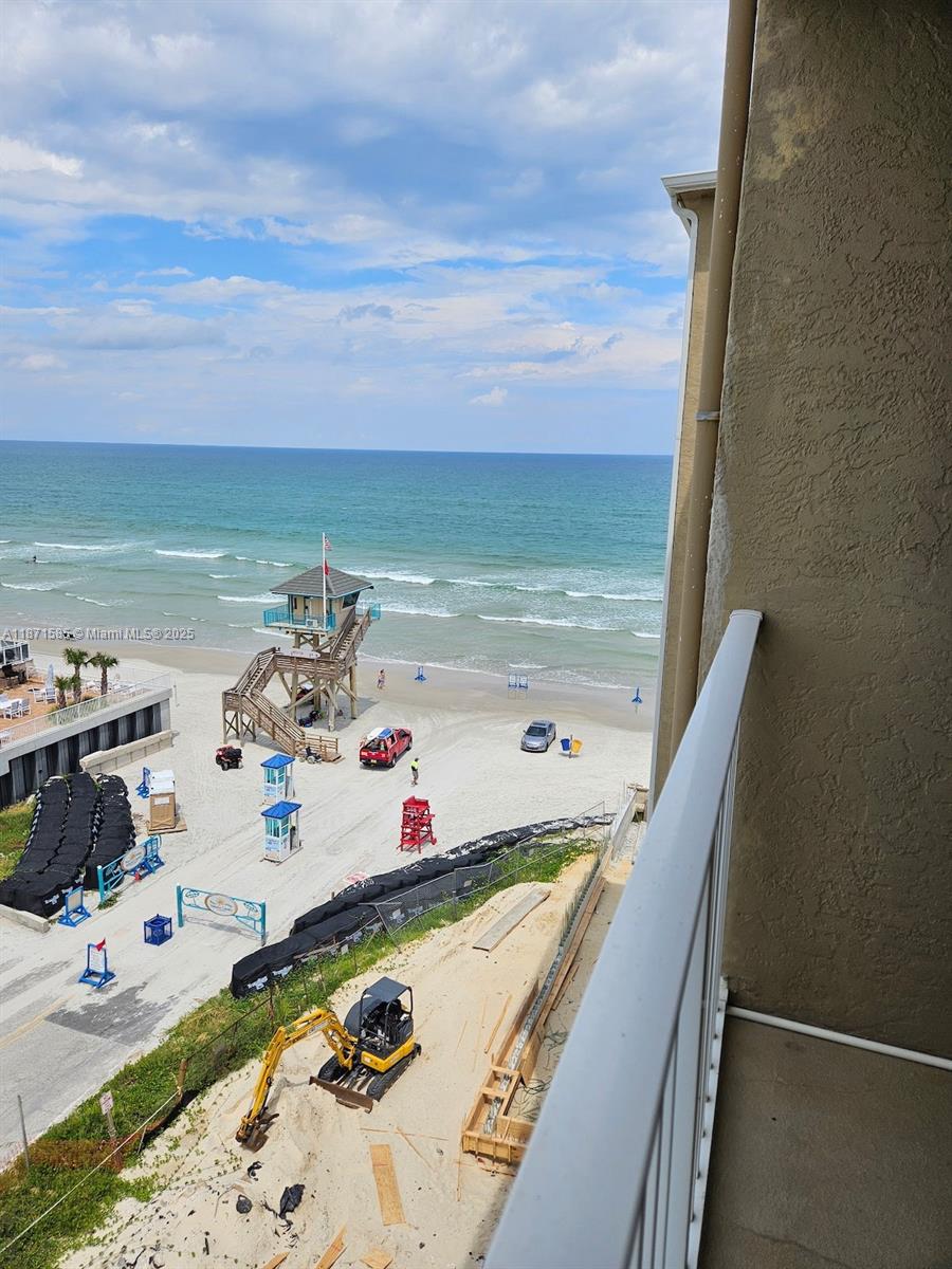 PIRATES COVE CONDOMINIUM - Residential