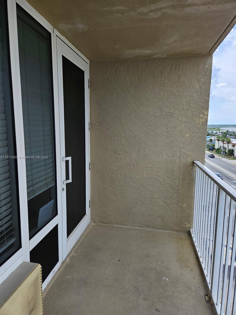 PIRATES COVE CONDOMINIUM - Residential