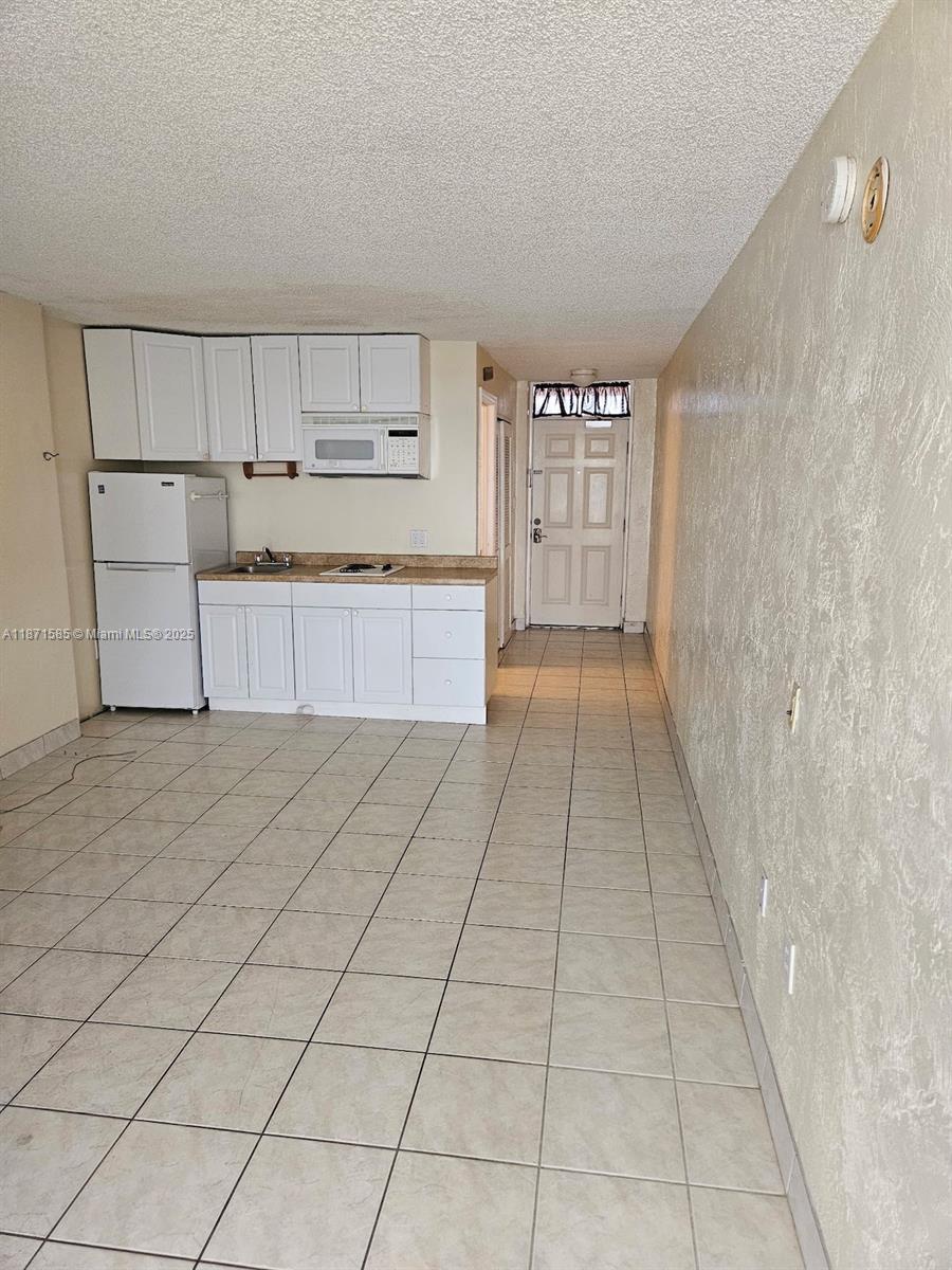 PIRATES COVE CONDOMINIUM - Residential