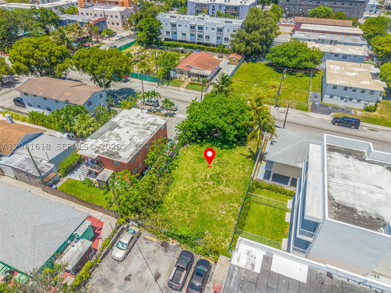 LAWRENCE ESTATE LAND COS - Land