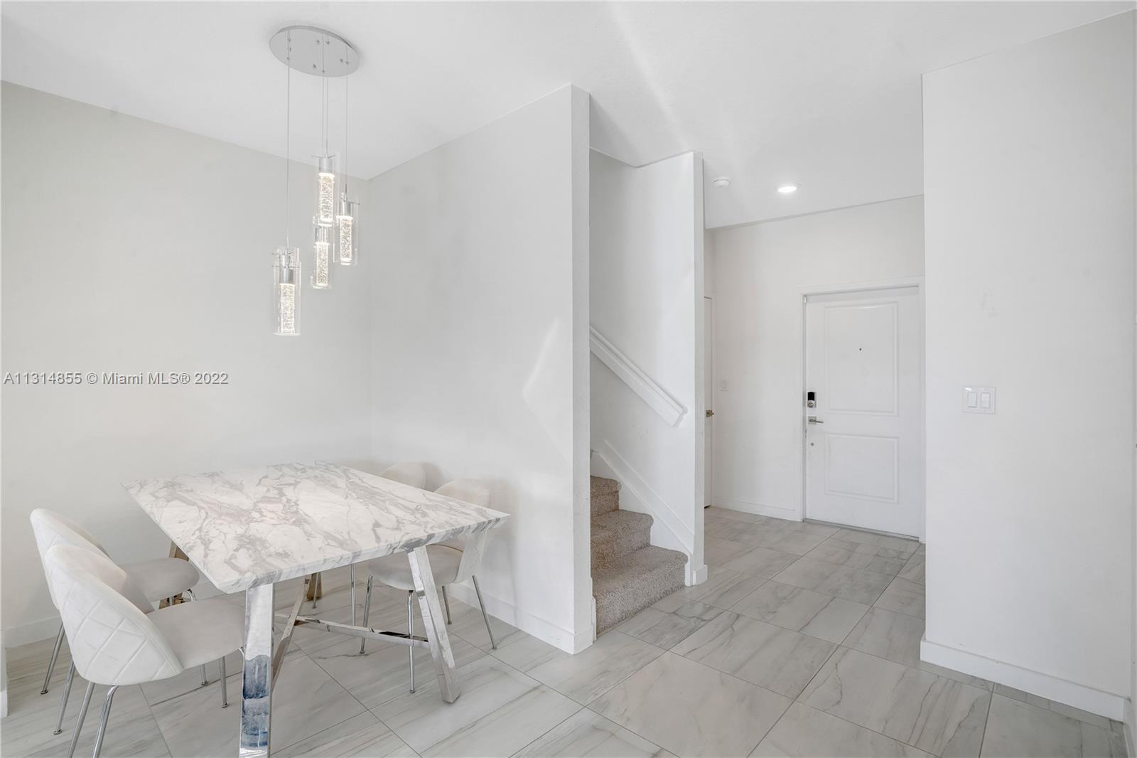 TOWNS AT SEASCAPE - Residential