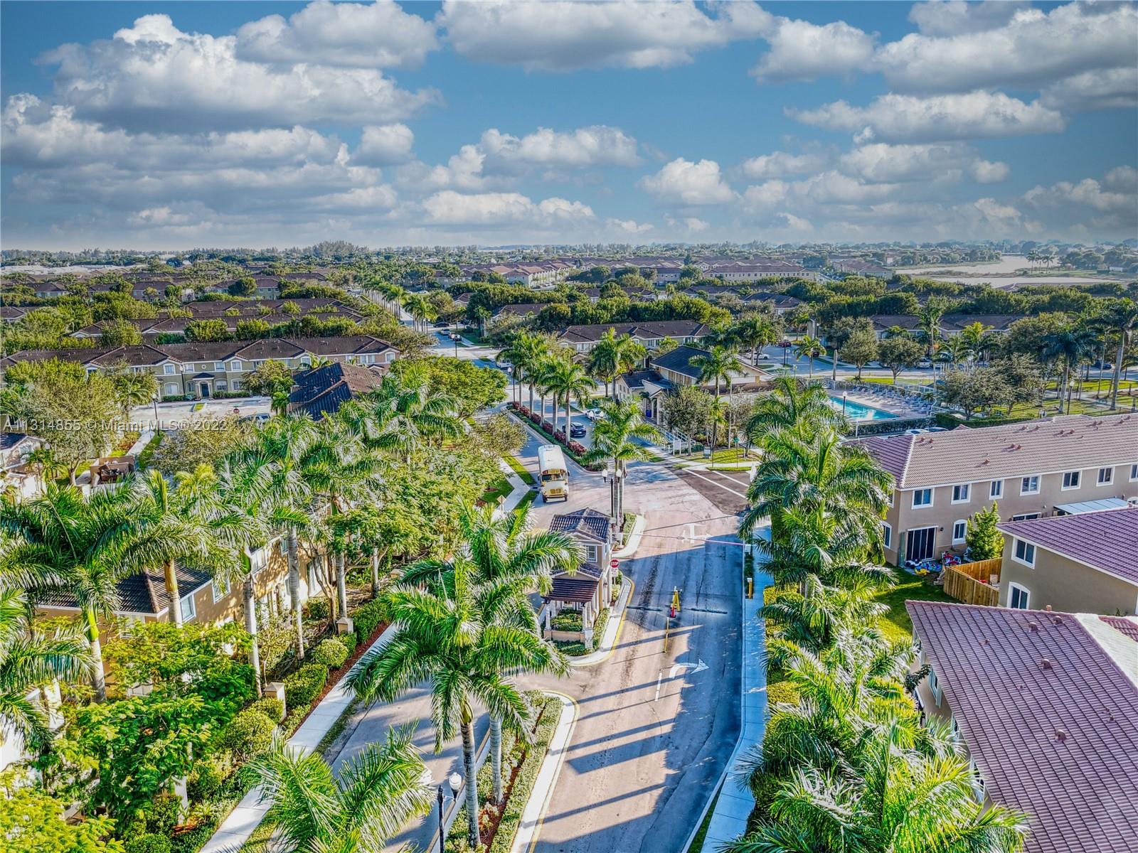 TOWNS AT SEASCAPE - Residential