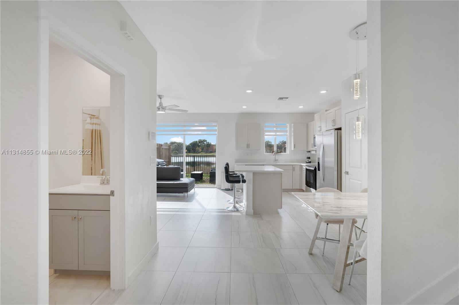 TOWNS AT SEASCAPE - Residential