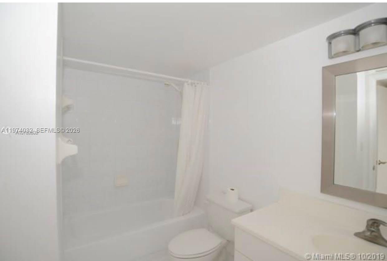 WEST BAY PLAZA CONDO - Residential