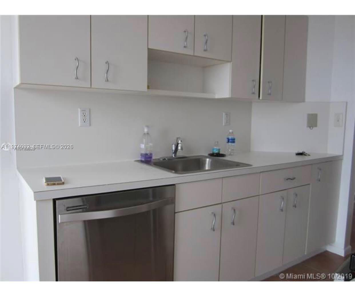 WEST BAY PLAZA CONDO - Residential
