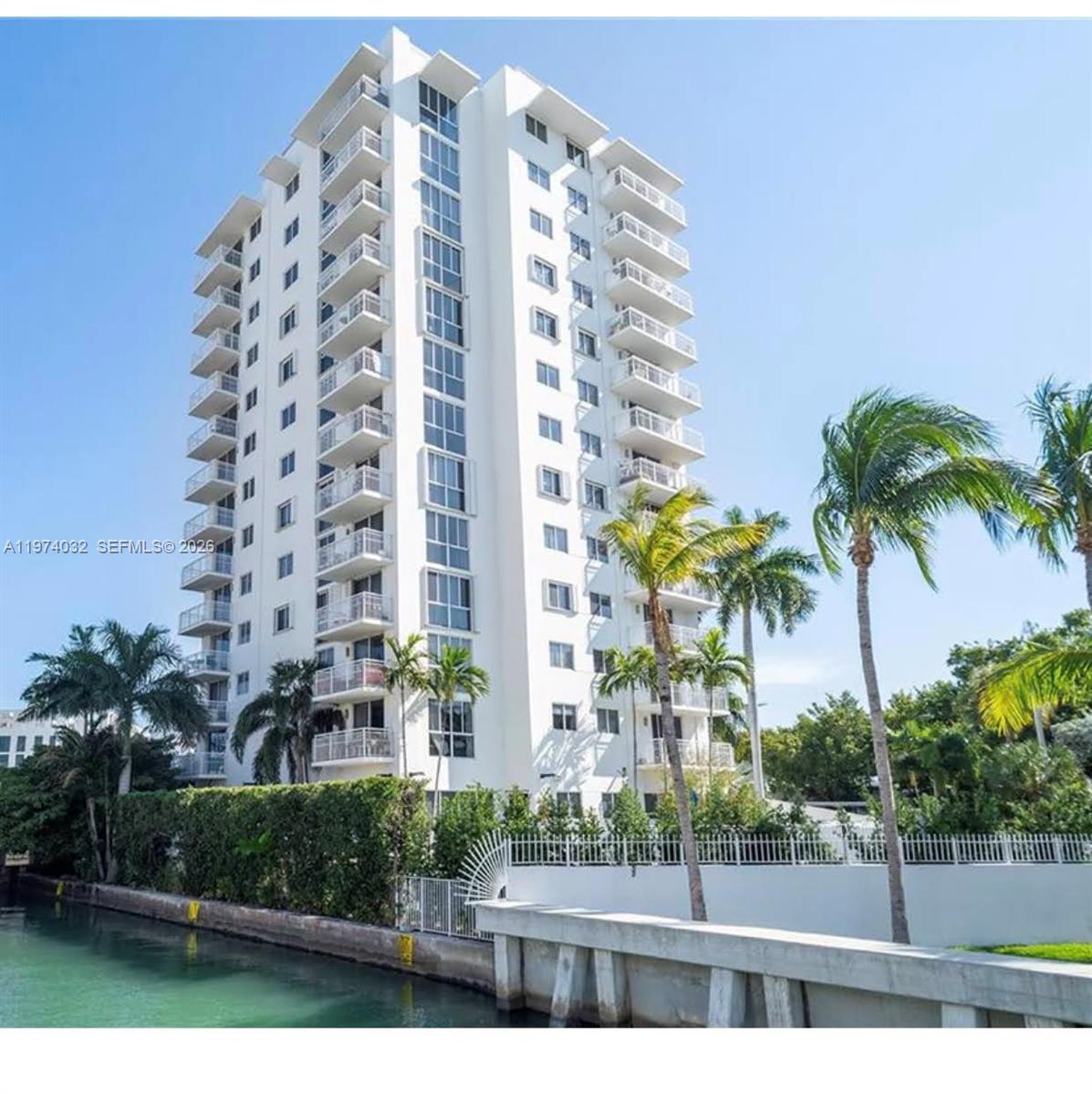 WEST BAY PLAZA CONDO - Residential