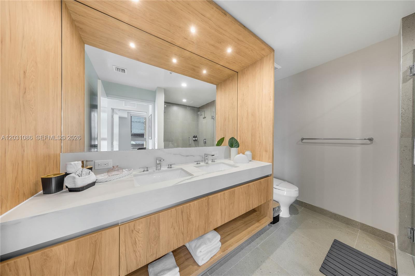 THE CROSBY MIAMI - Residential