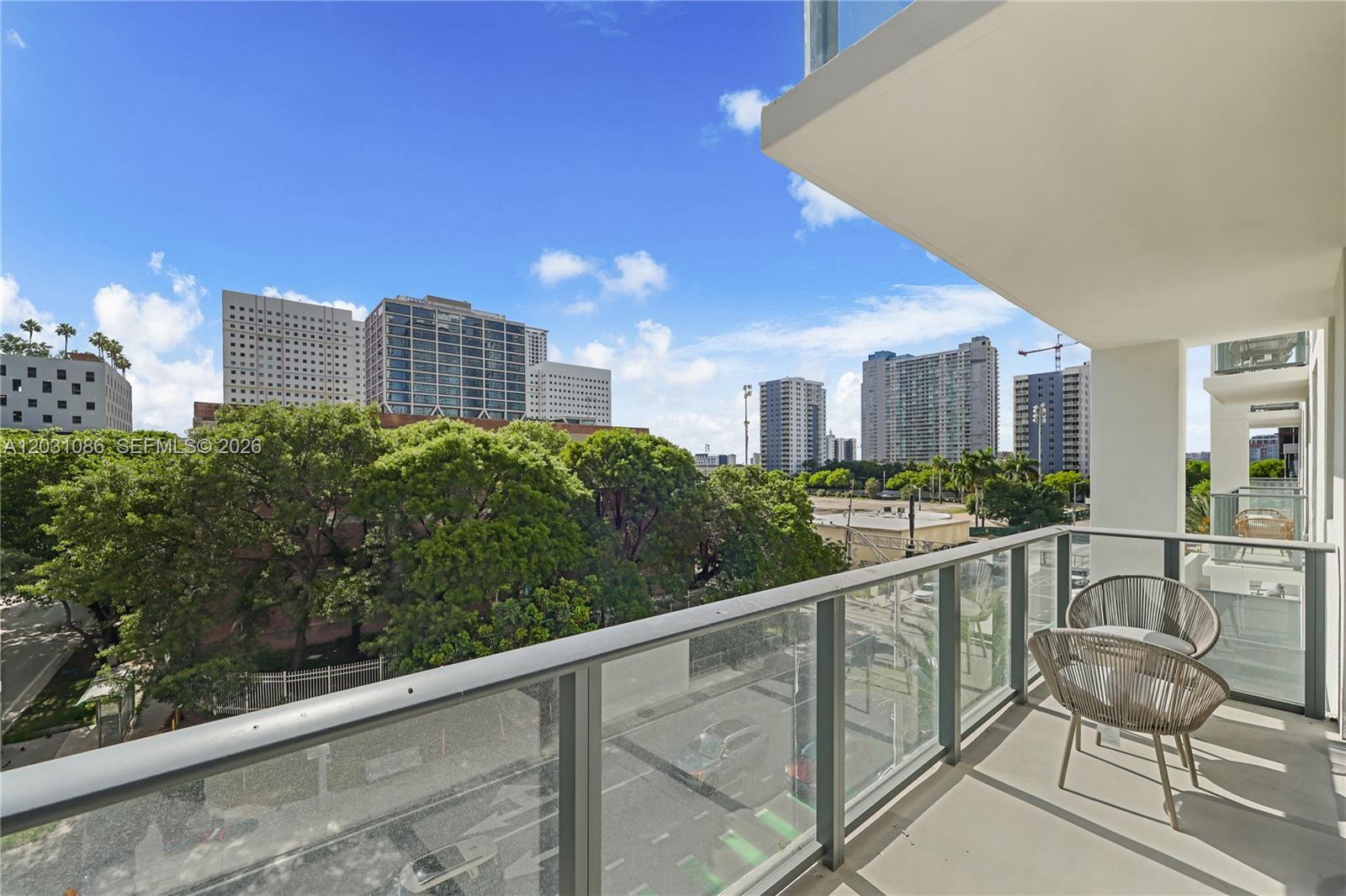 THE CROSBY MIAMI - Residential