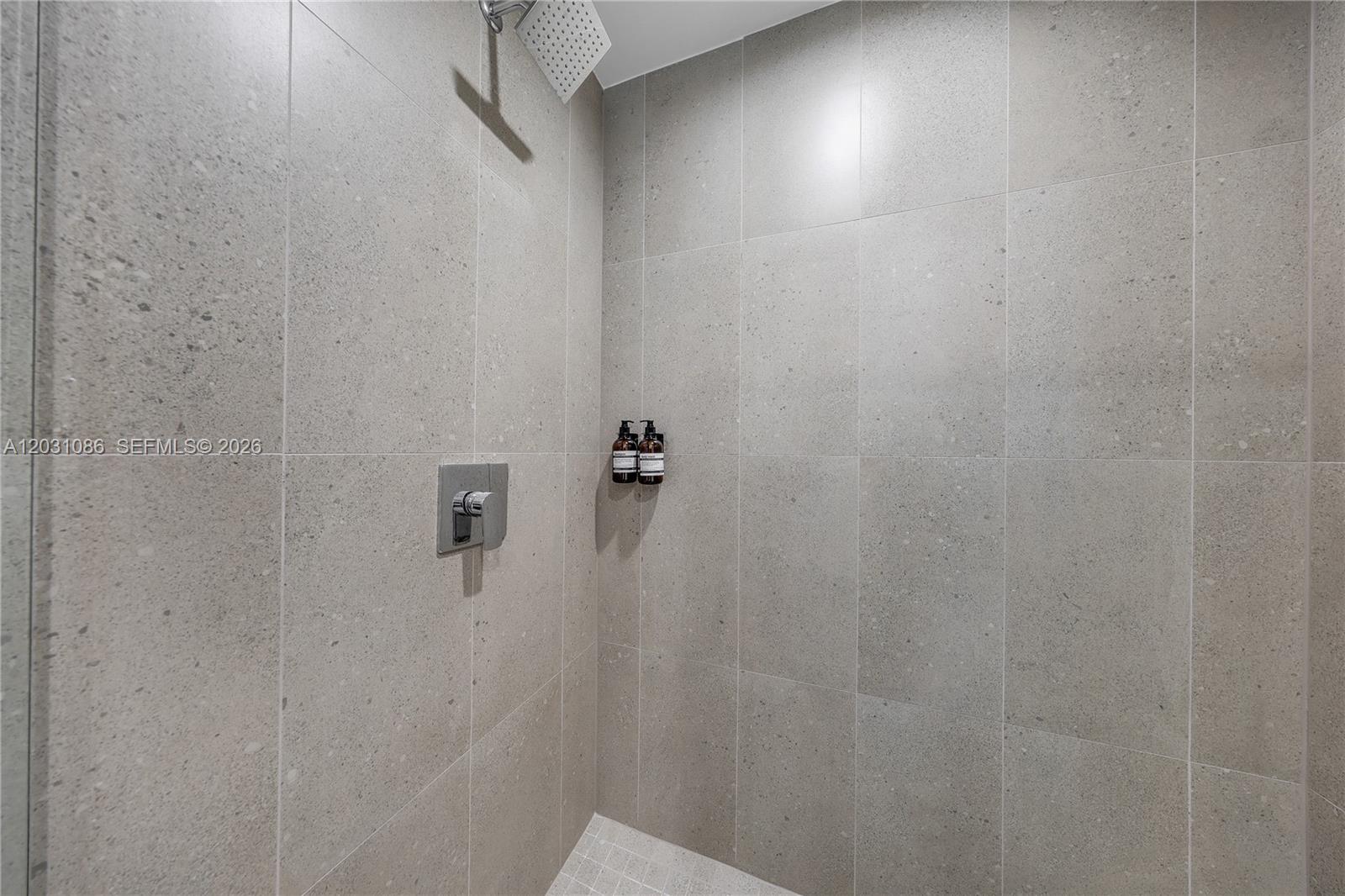 THE CROSBY MIAMI - Residential