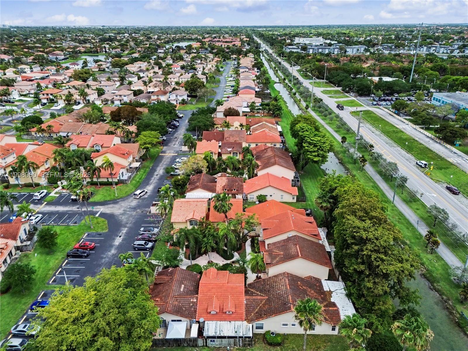 WINDY POINTE CONDO NO 63 - Residential