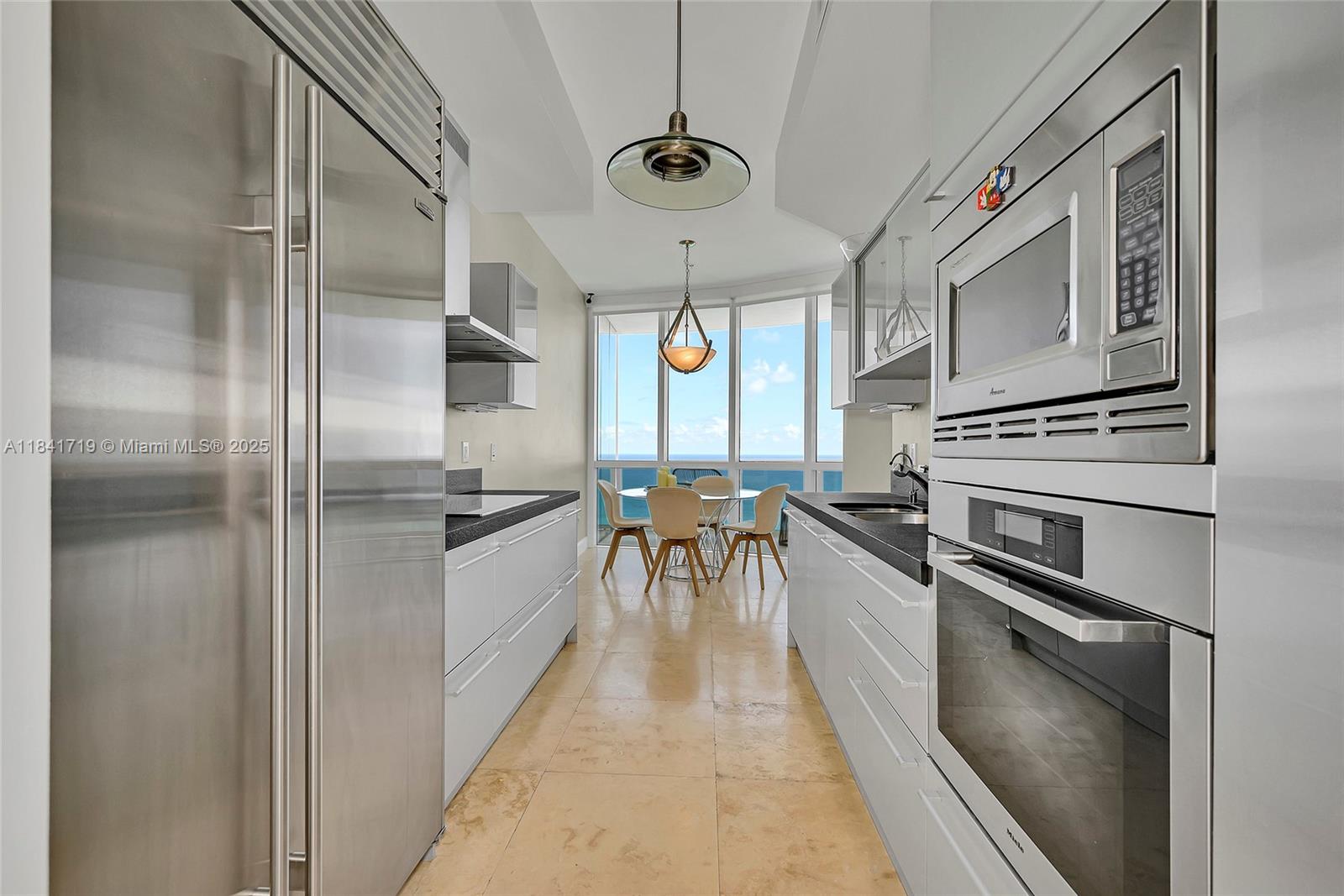 TRUMP ROYALE CONDO - Residential