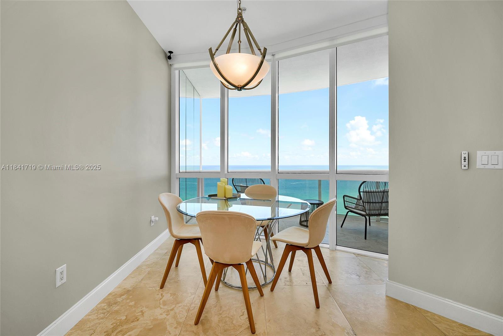 TRUMP ROYALE CONDO - Residential