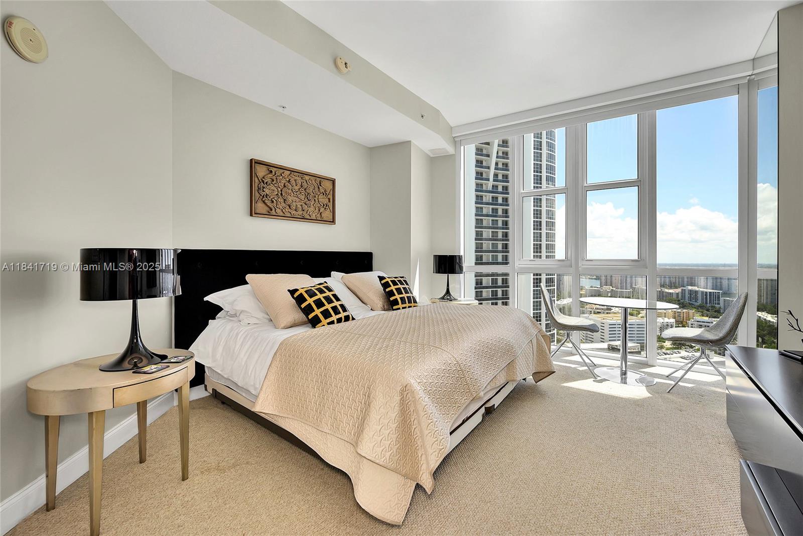 TRUMP ROYALE CONDO - Residential