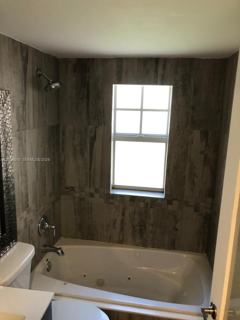 SOUTH MOON CONDO - Residential