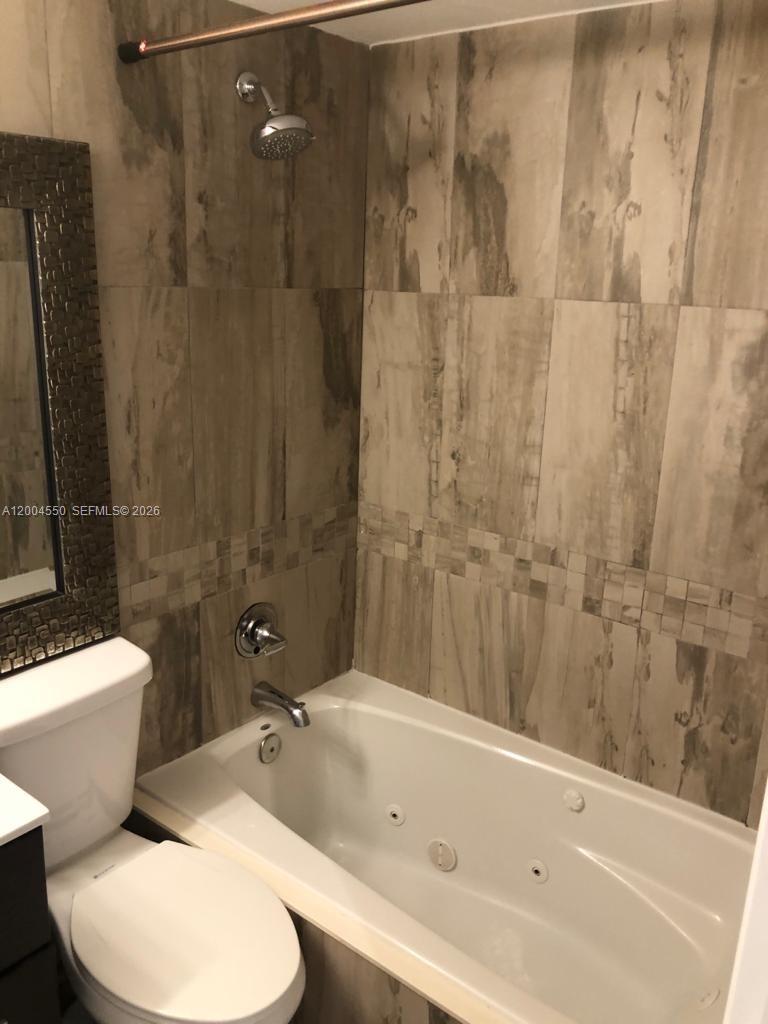 SOUTH MOON CONDO - Residential
