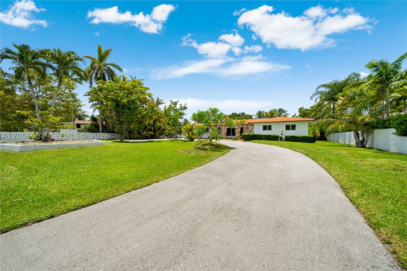 SWEETWATER ESTS SUB - Residential Lease