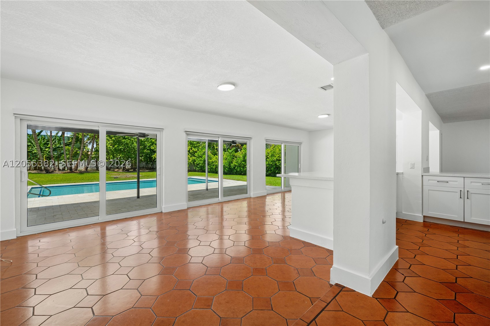 SWEETWATER ESTS SUB - Residential Lease