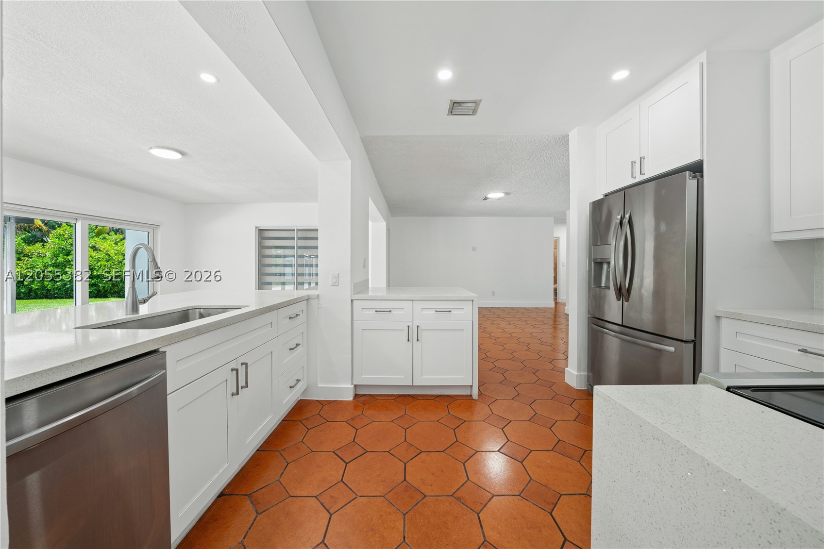 SWEETWATER ESTS SUB - Residential Lease