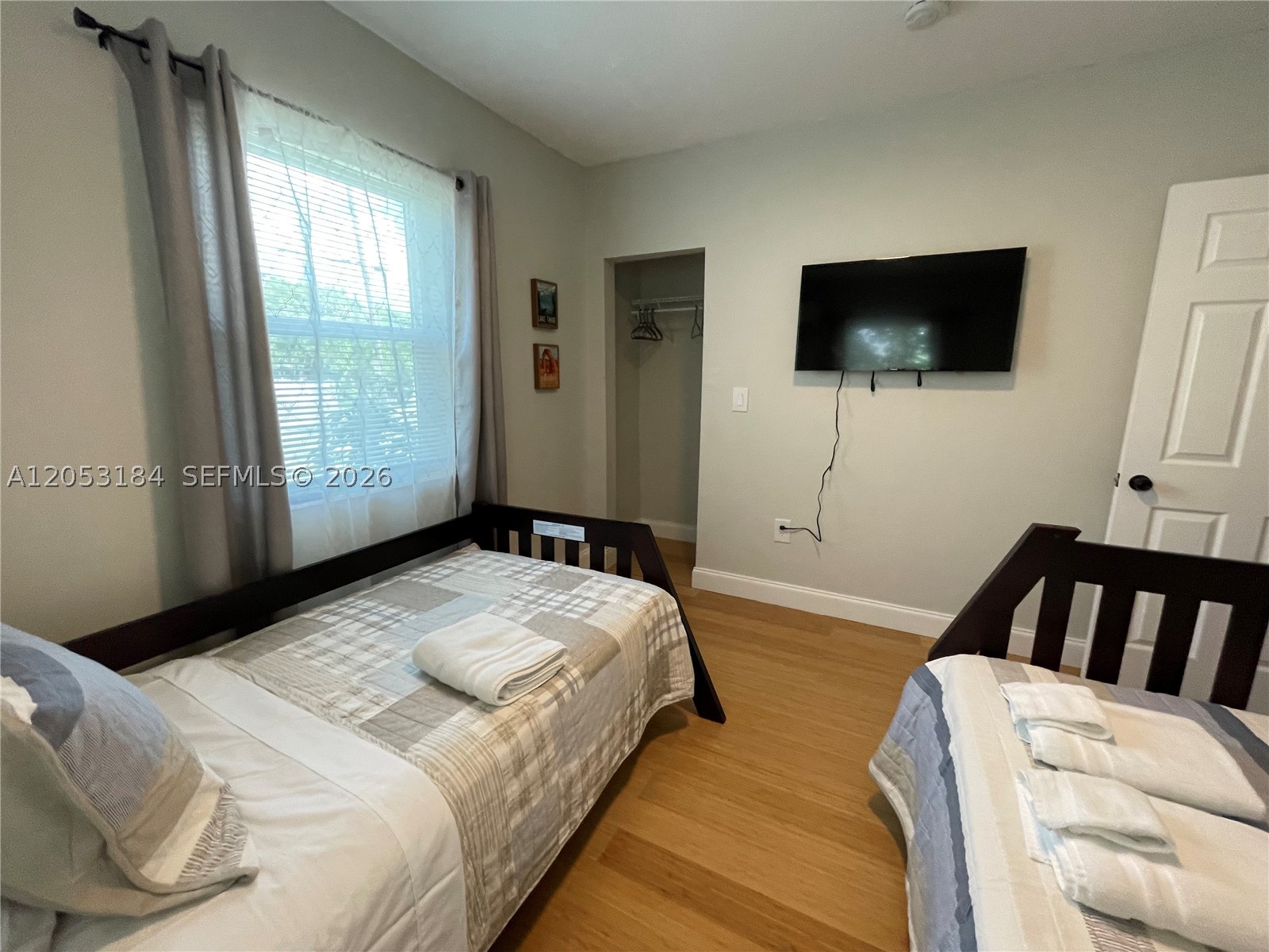 BISCAYNE BLVD PARK - Residential Lease