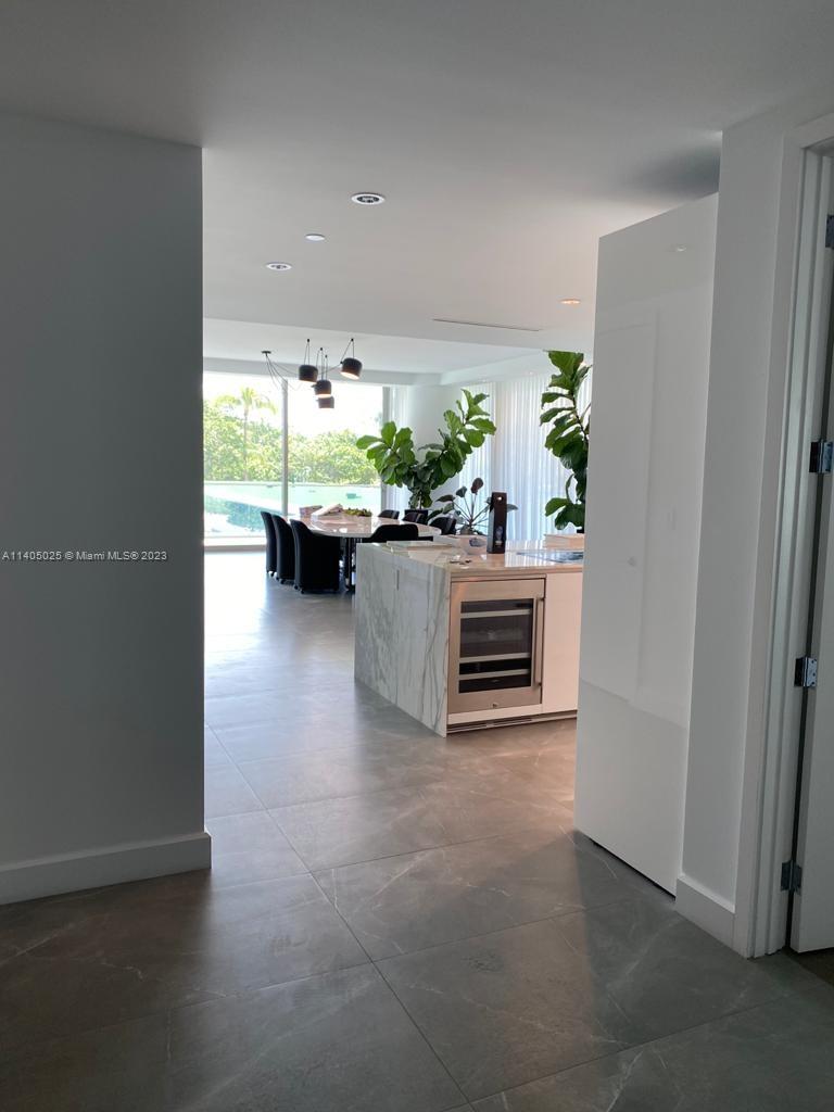 OCEANA BAL HARBOUR CONDO - Residential
