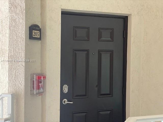 ST MORTIZ AT DORAL CONDO - Residential