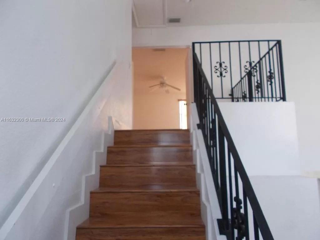 WEITZER HAMMOCKS HOMES SE - Residential Lease
