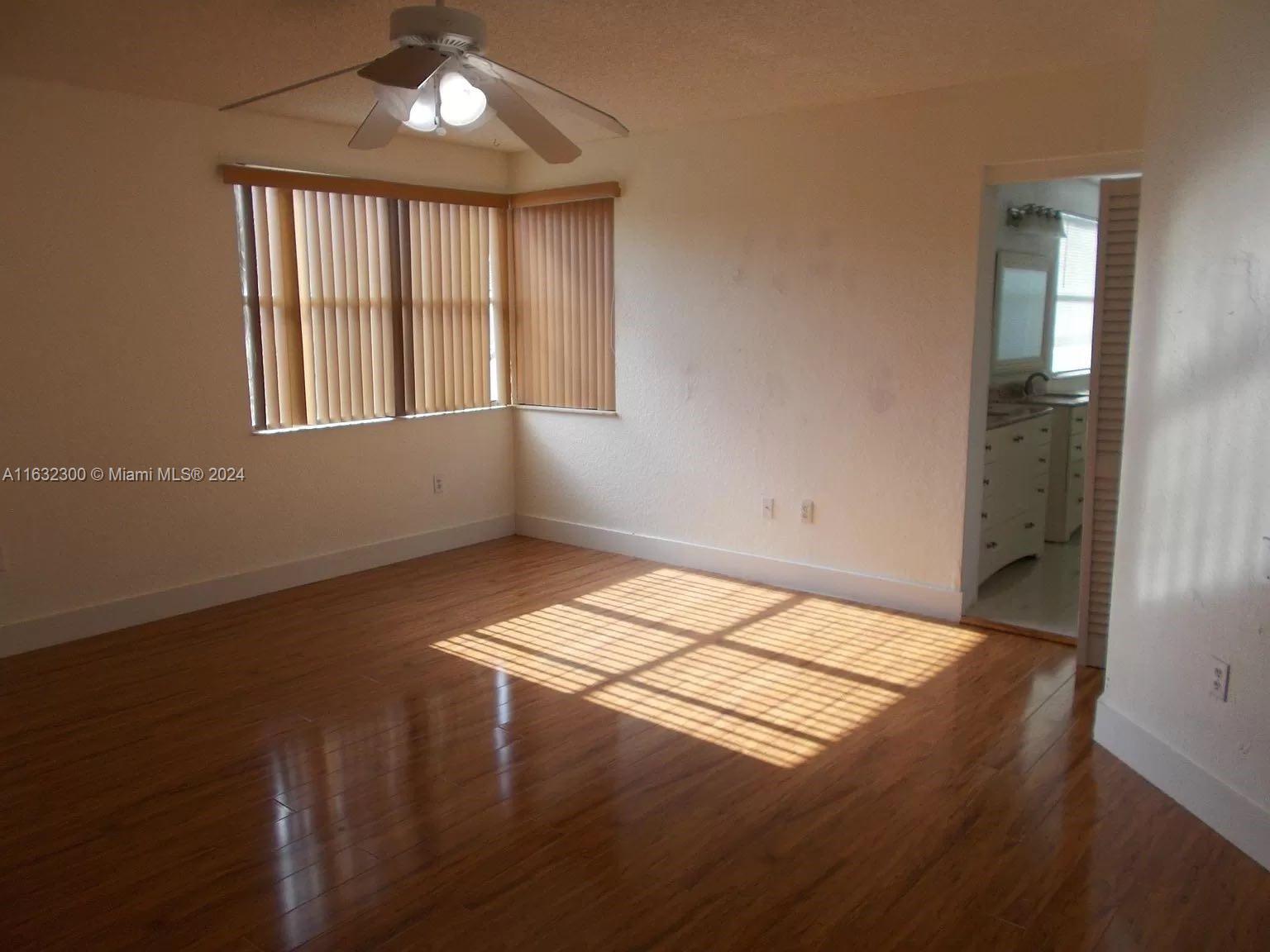 WEITZER HAMMOCKS HOMES SE - Residential Lease