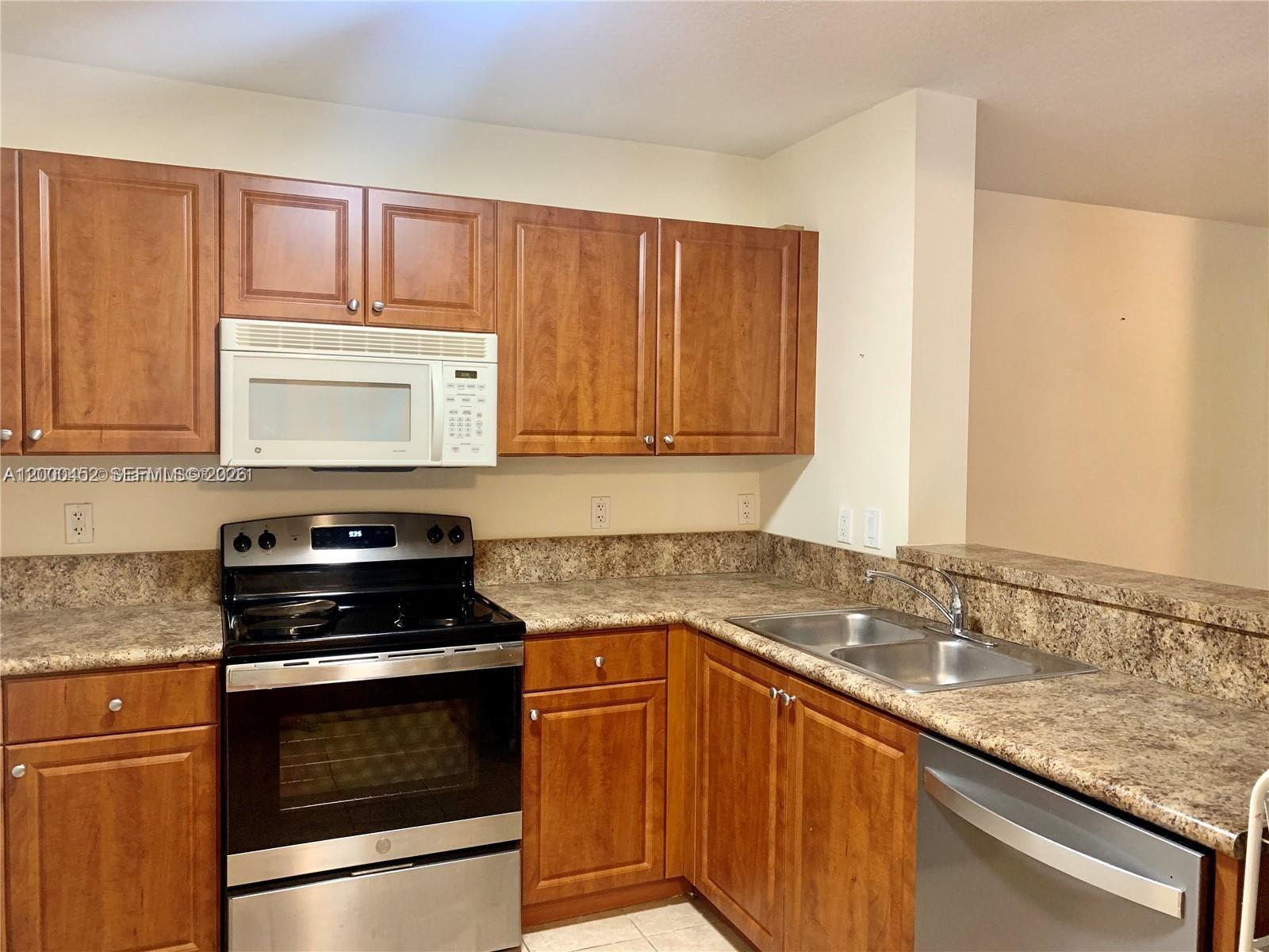 SHERIDAN BEACH CLUB CONDO - Residential Lease