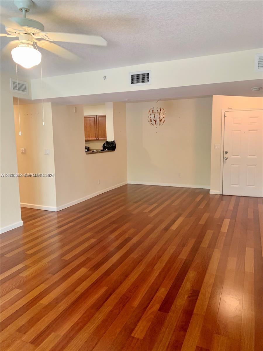SHERIDAN BEACH CLUB CONDO - Residential Lease