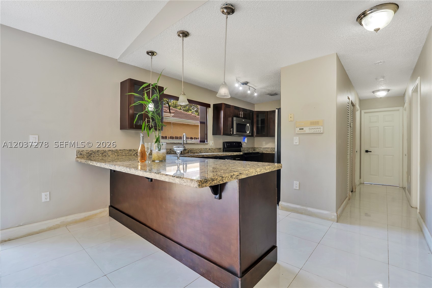 OAK CREEK - Residential