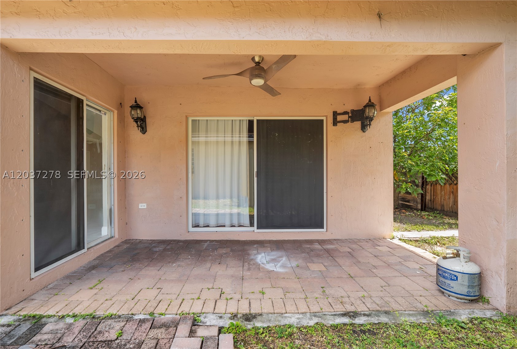 OAK CREEK - Residential
