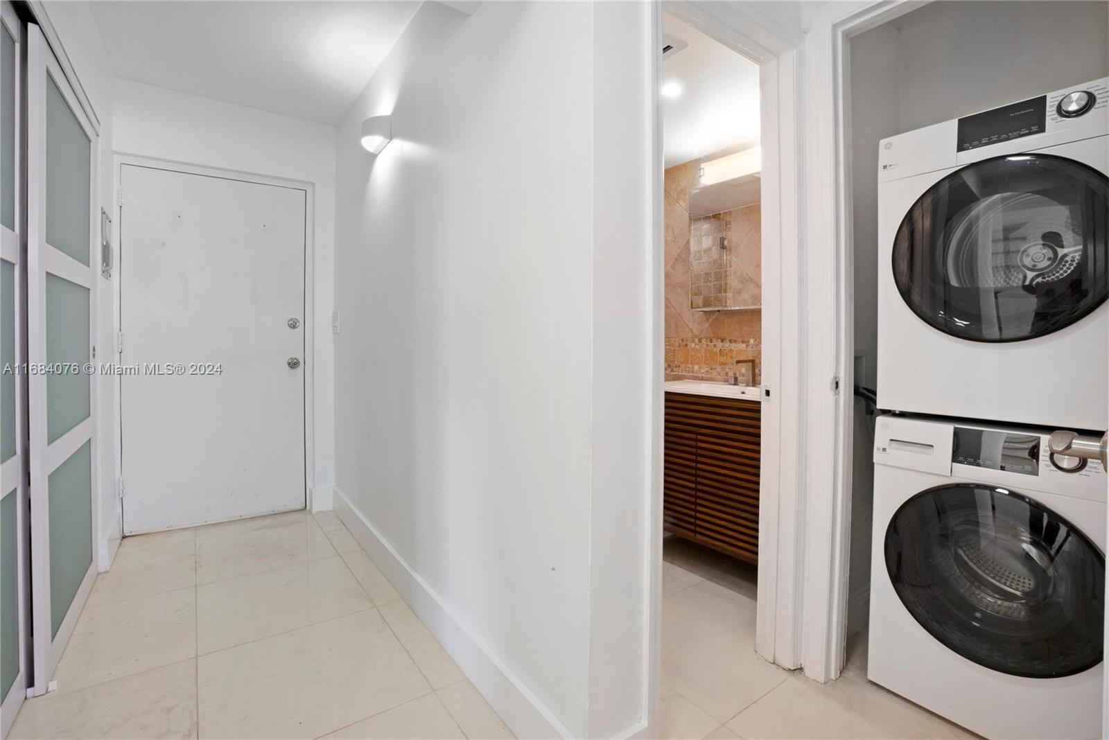 COLLINS TOWERS CONDO - Residential Lease