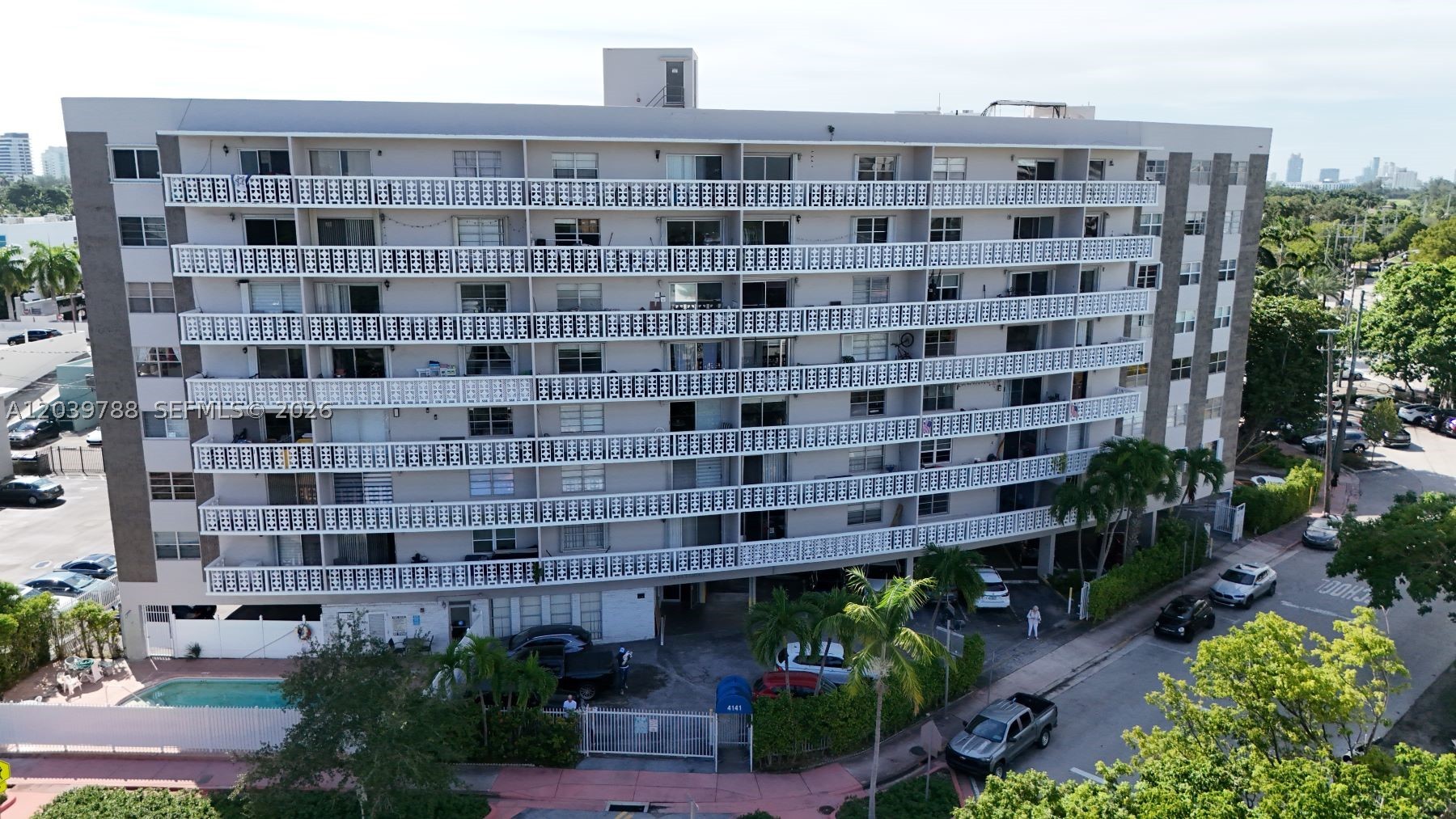 EXCELSIOR CONDOMINIUM - Residential