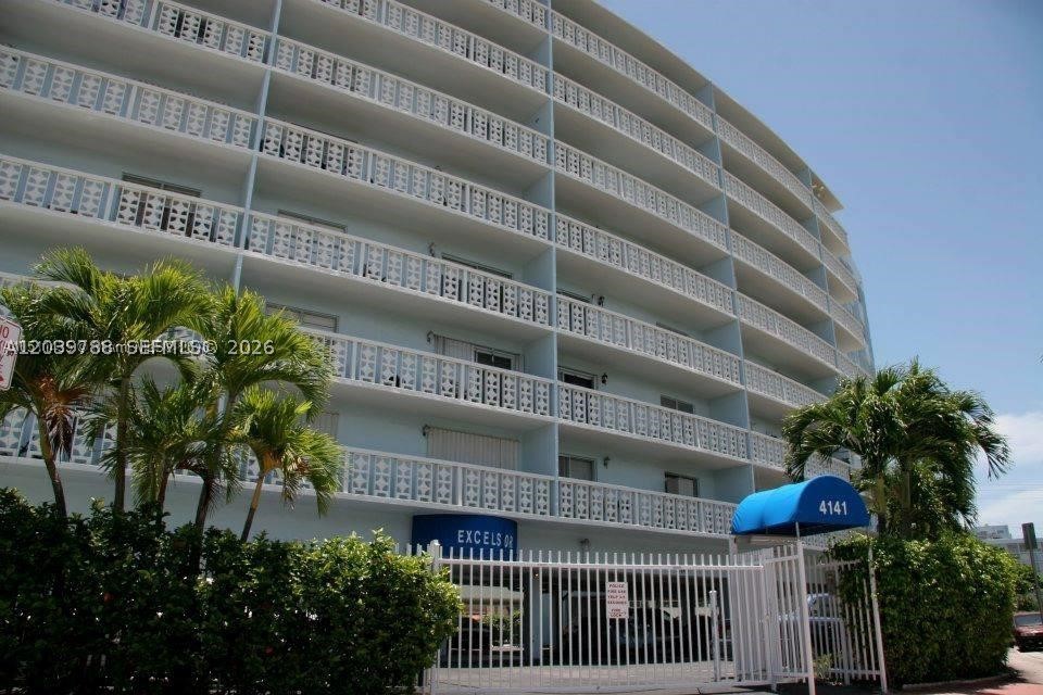 EXCELSIOR CONDOMINIUM - Residential