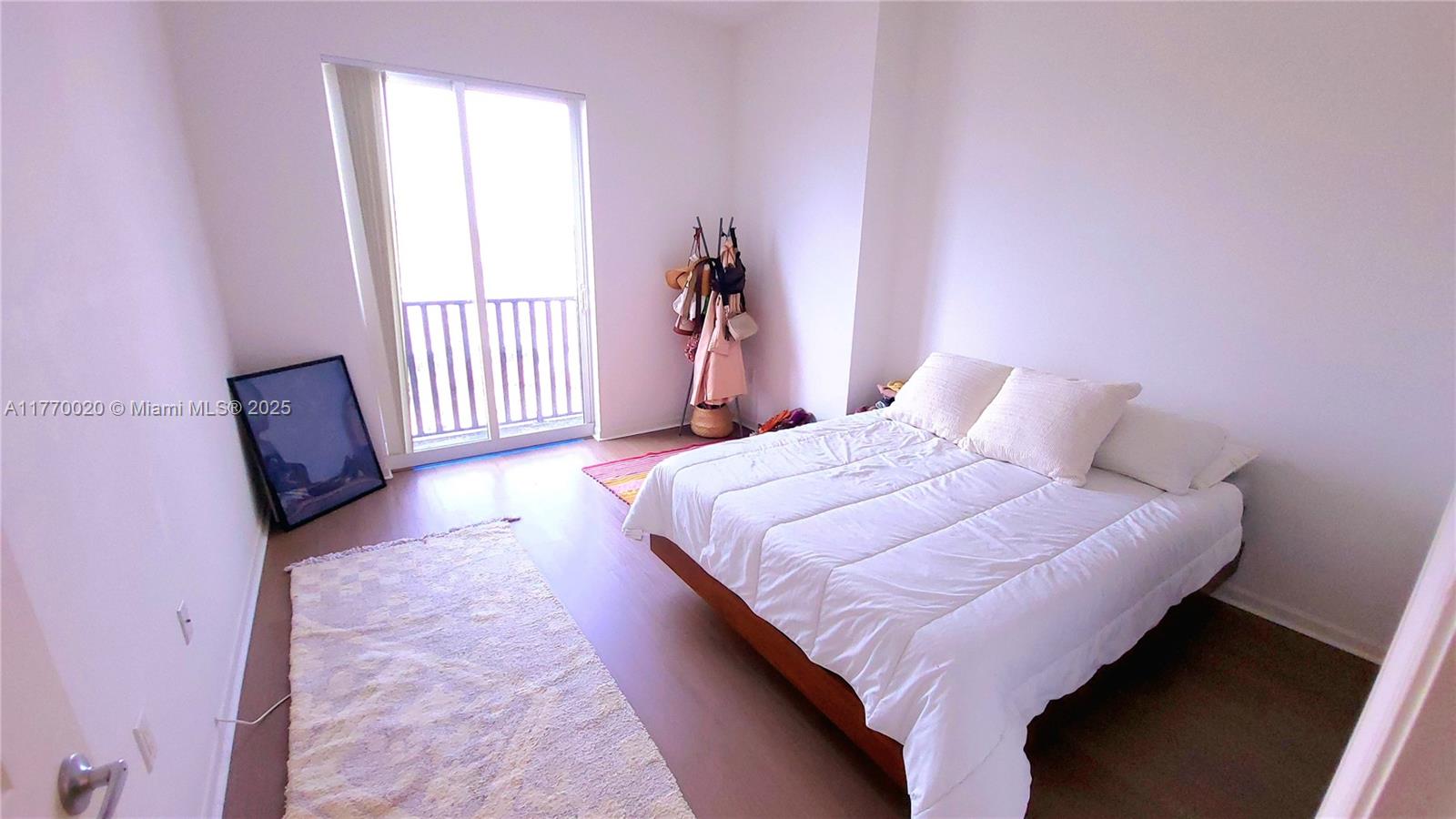 TEN ARAGON CONDO - Residential