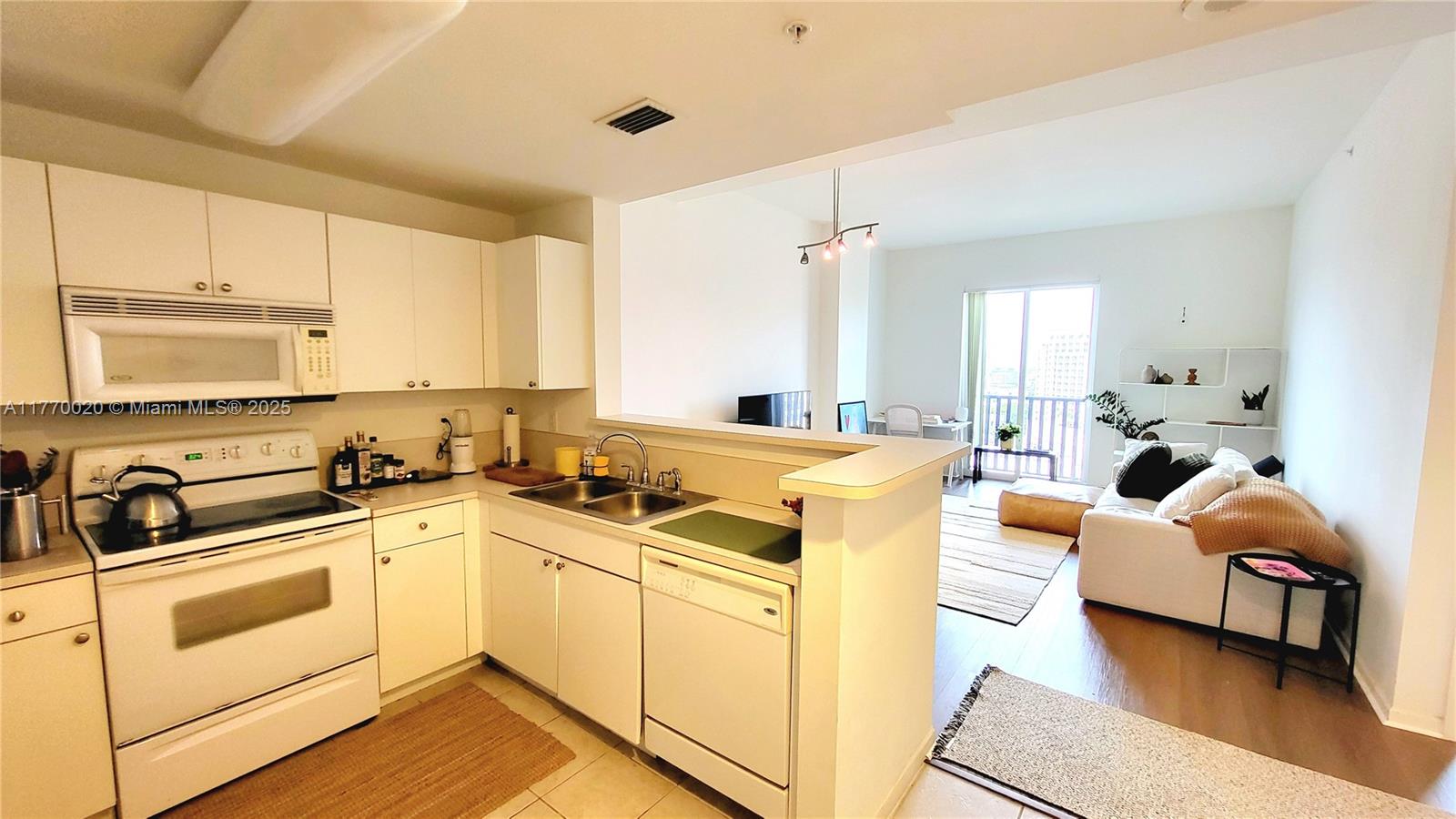 TEN ARAGON CONDO - Residential