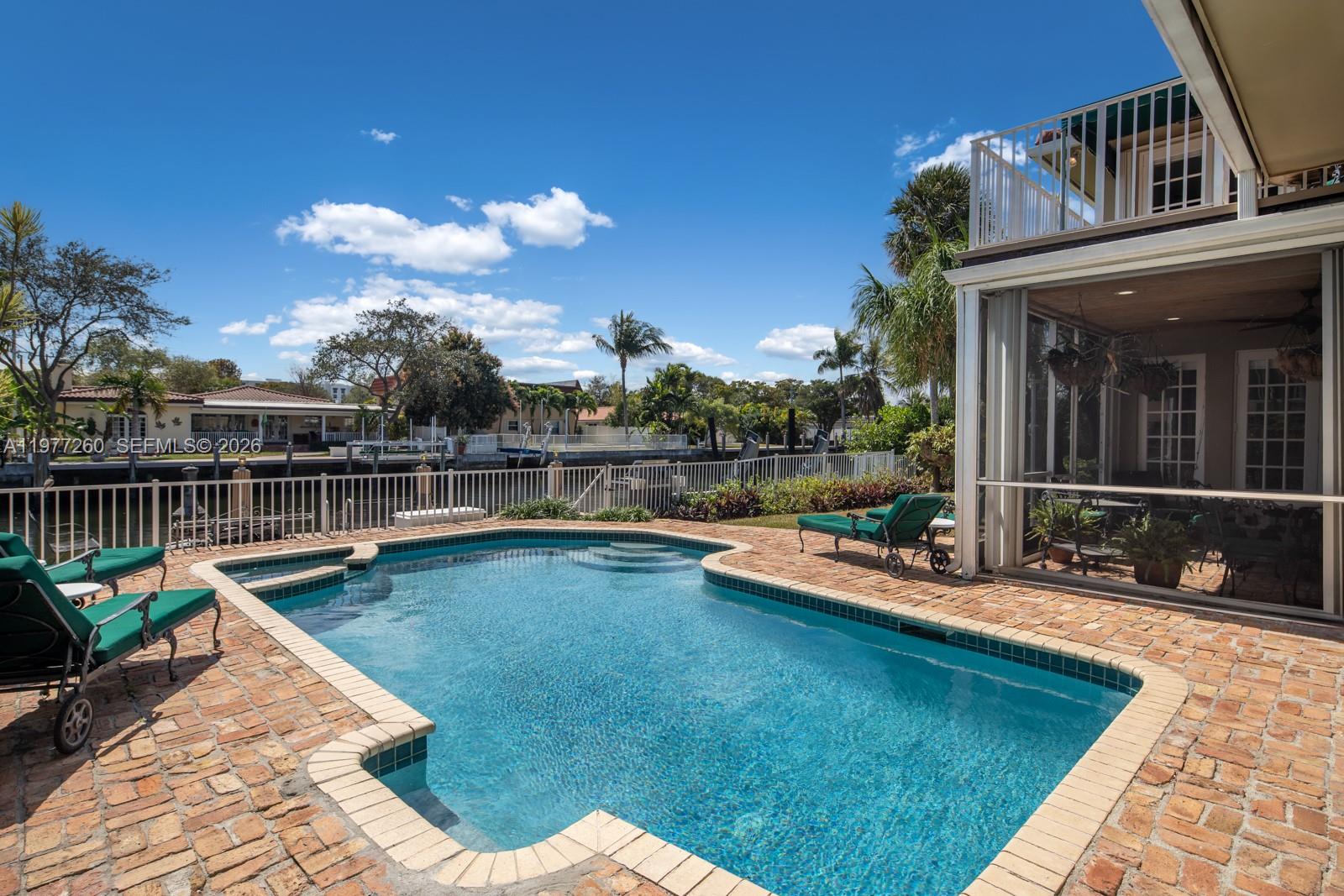 LAUDER GATE ISLES - Residential