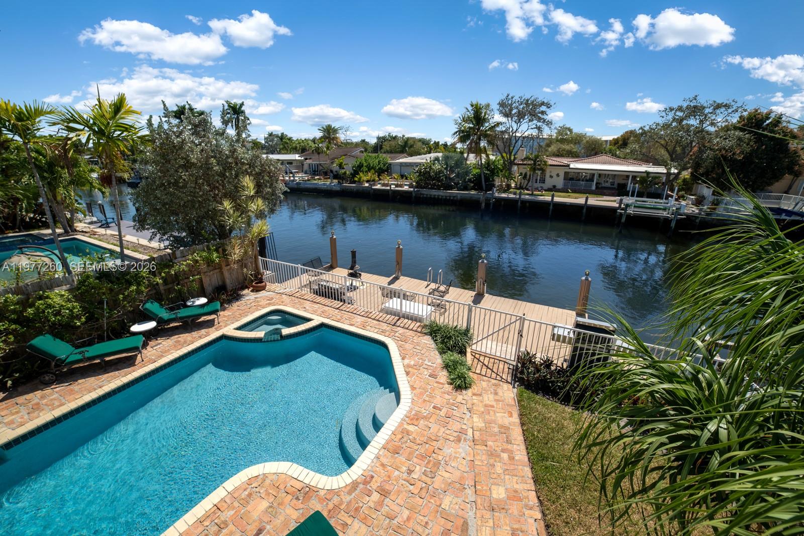 LAUDER GATE ISLES - Residential