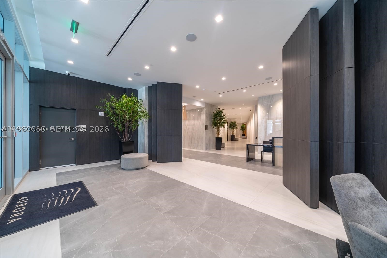 AURORA CONDOMINIUM - Residential
