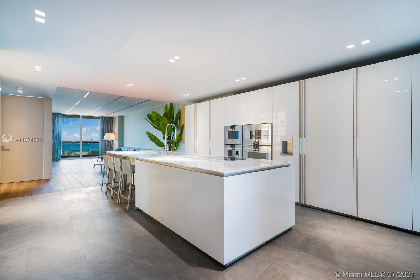 OCEANA BAL HARBOUR CONDO - Residential