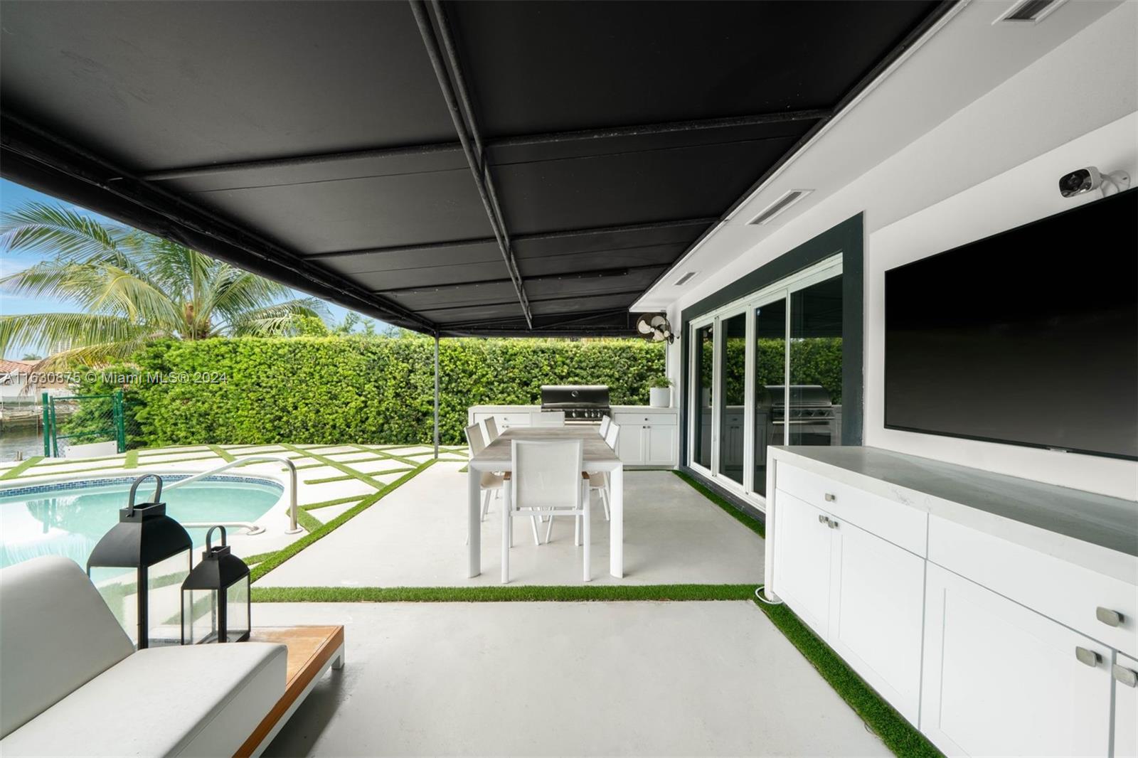 EASTERN SHORES 1ST ADDN - Residential