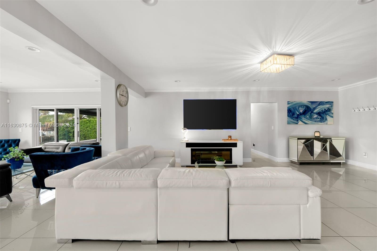 EASTERN SHORES 1ST ADDN - Residential