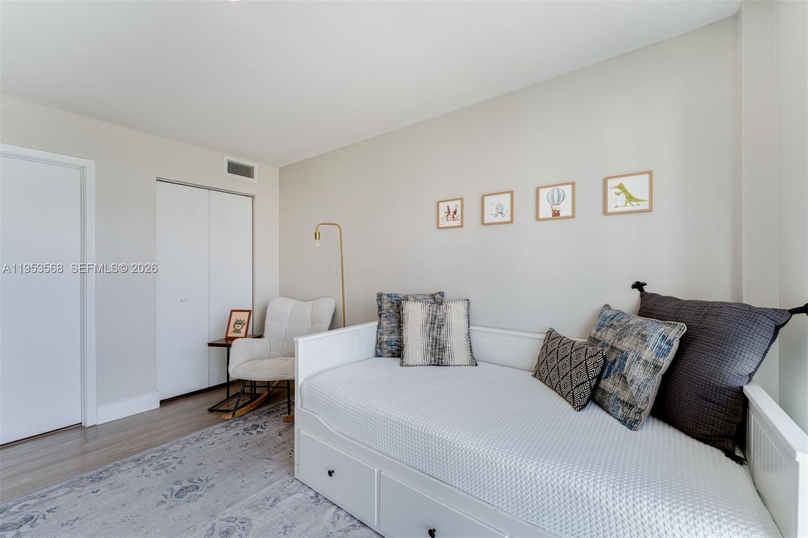 BAY HARBOR CLUB CONDO - Residential
