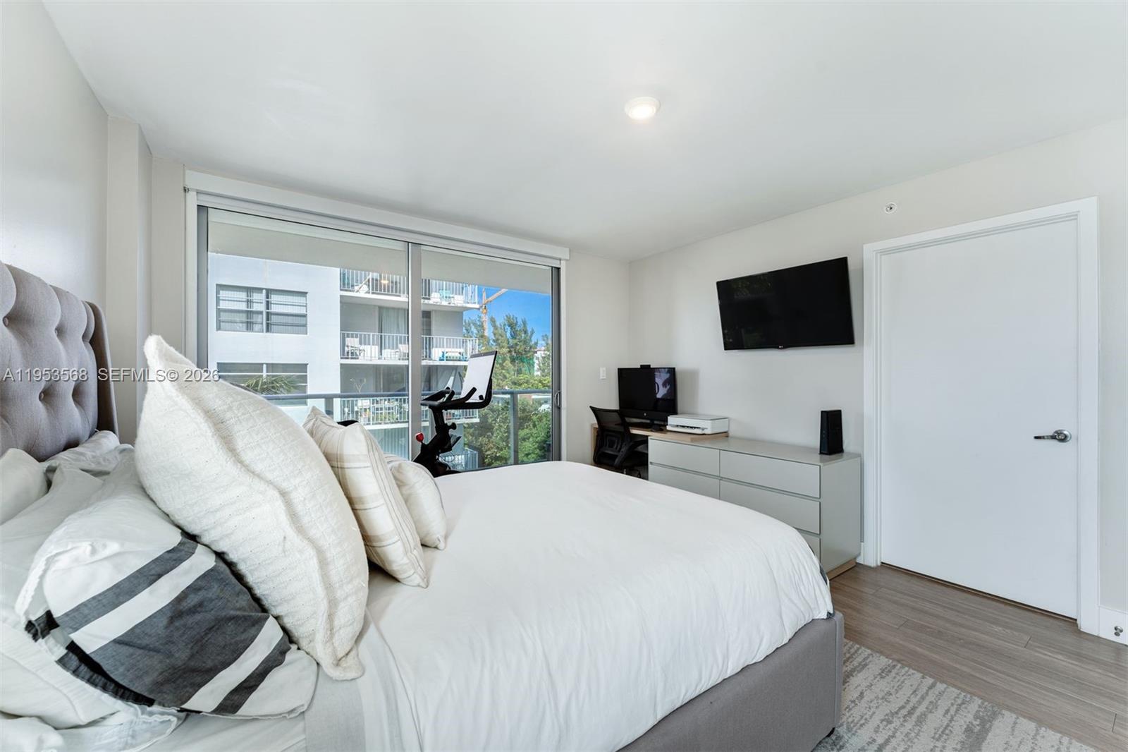 BAY HARBOR CLUB CONDO - Residential
