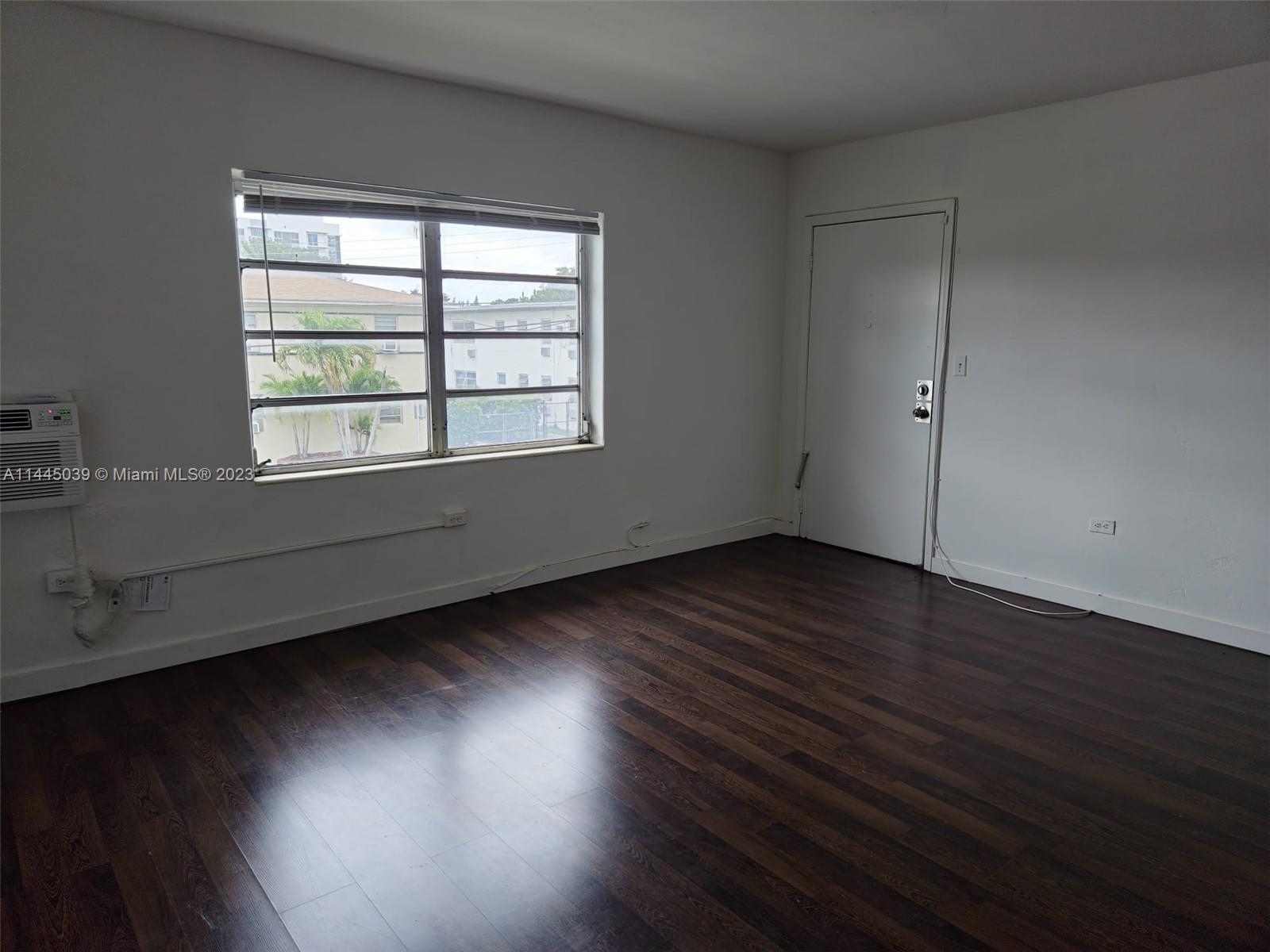 COLONIAL PLAZA CONDO - Residential
