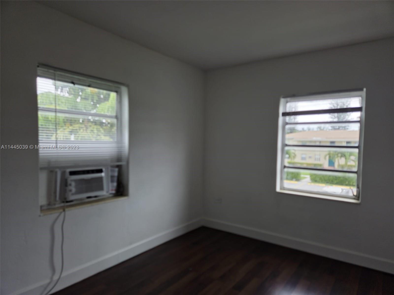 COLONIAL PLAZA CONDO - Residential