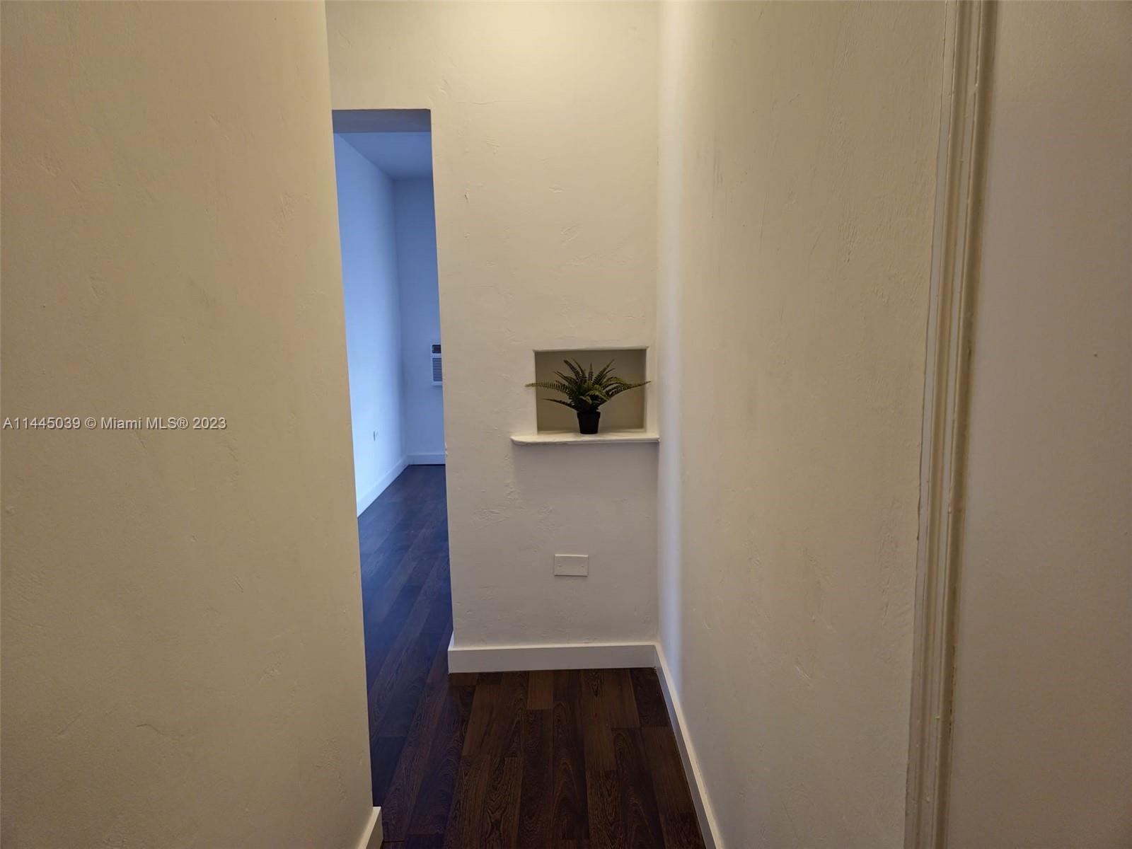COLONIAL PLAZA CONDO - Residential