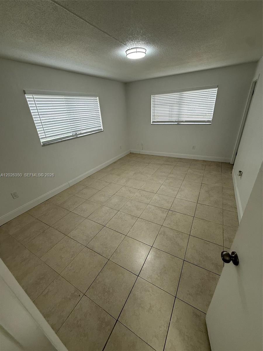OLA CONDO - Residential Lease